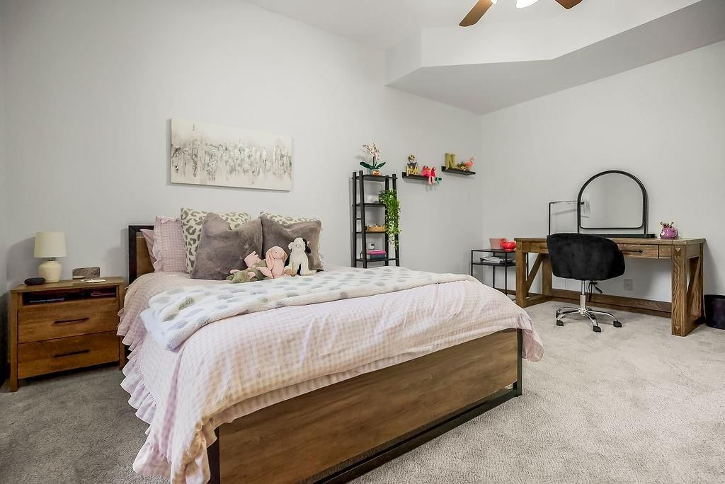 16332 LARSEN Street — photo 36