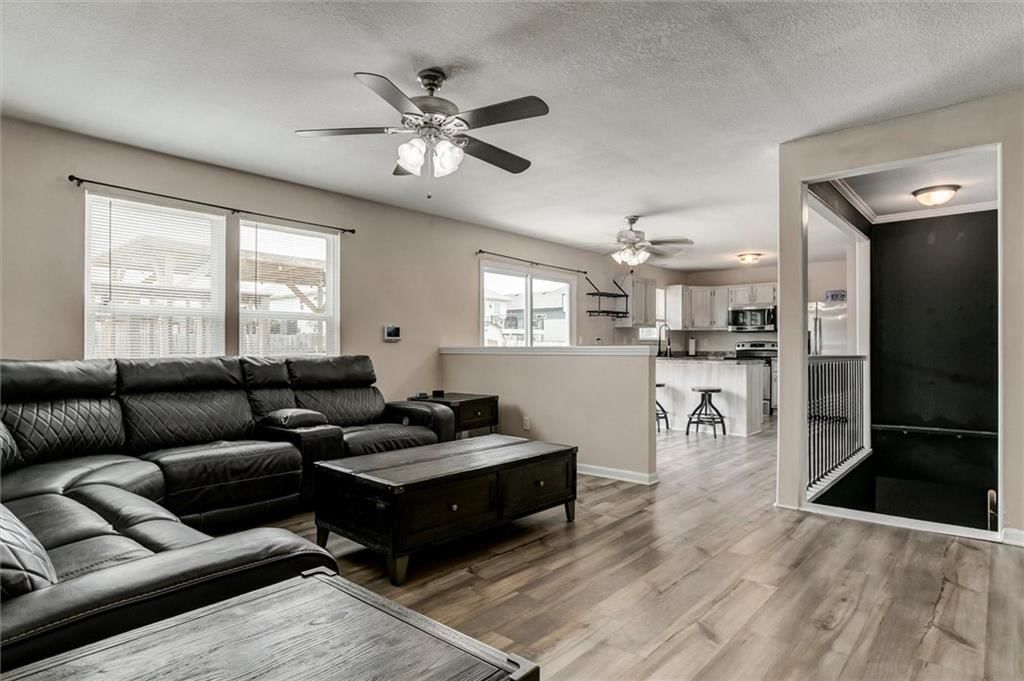 406 S Jackson Street — photo 4