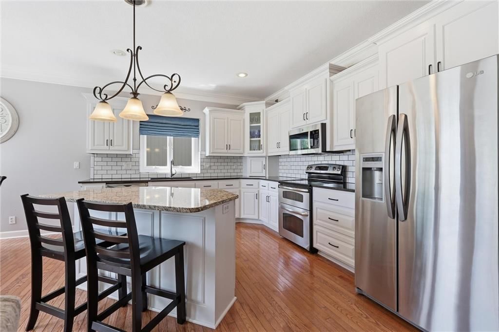 7709 W 145th Street — photo 15