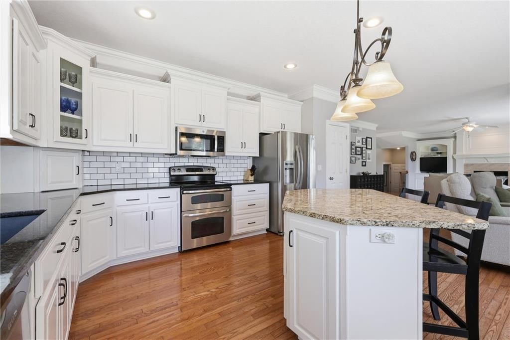 7709 W 145th Street — photo 16