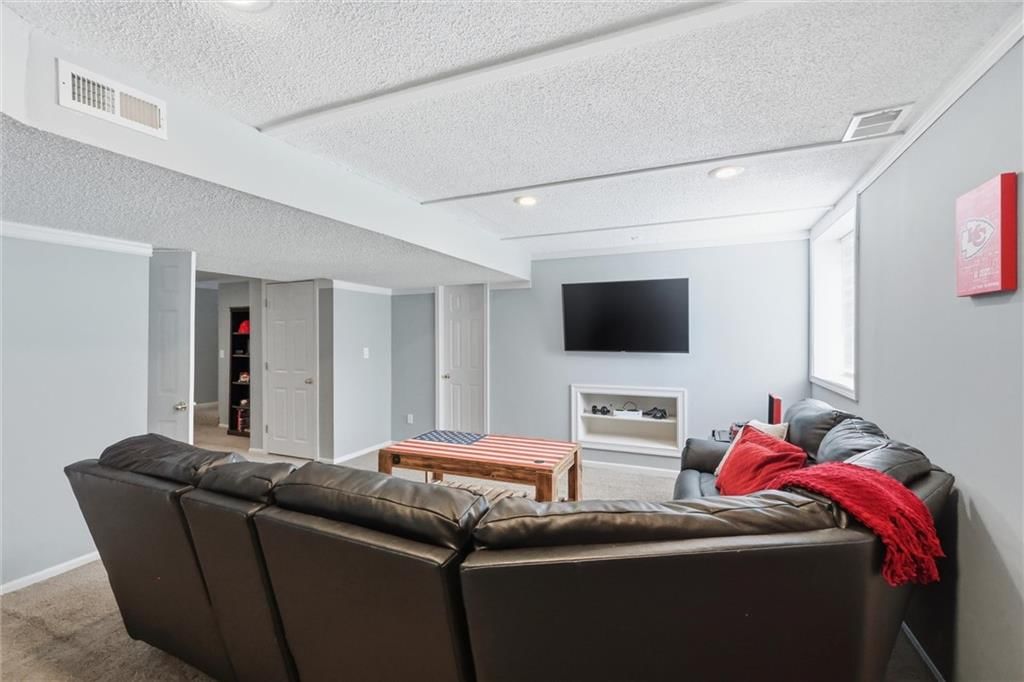 7709 W 145th Street — photo 38