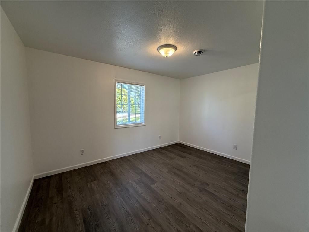 112 E High Street — photo 8