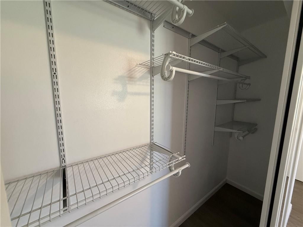 112 E High Street — photo 9