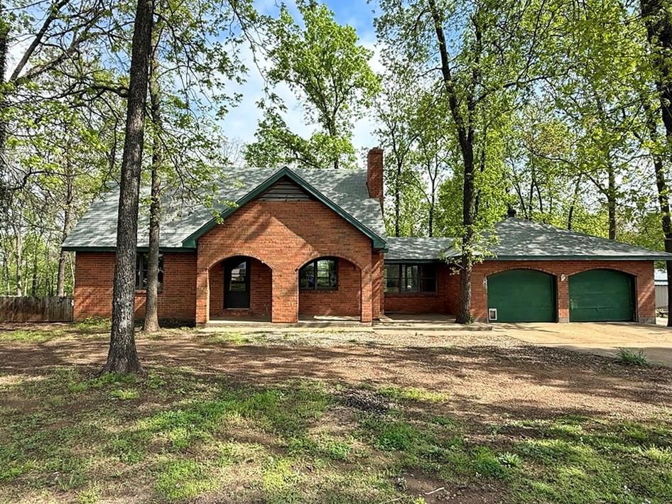 1649 E 126 Road, El Dorado Springs