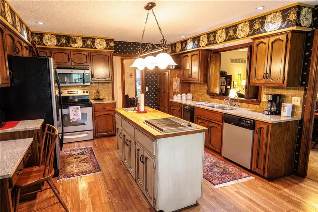 5611 NW Oak Ridge Court — photo 11