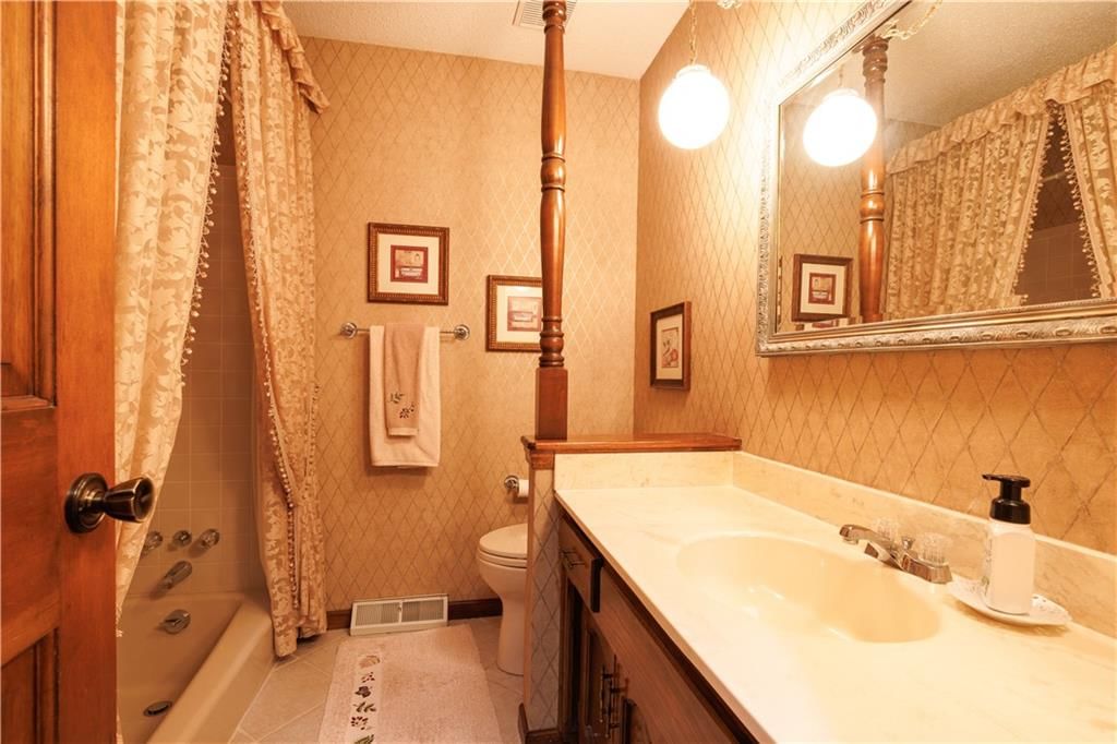 5611 NW Oak Ridge Court — photo 25