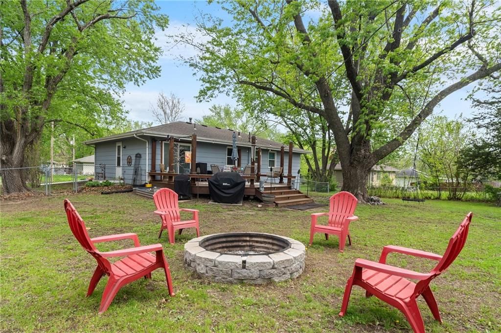 329 Lincoln Drive — photo 22