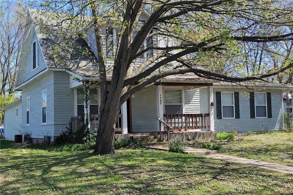 1703 S HARRISON Avenue, Sedalia