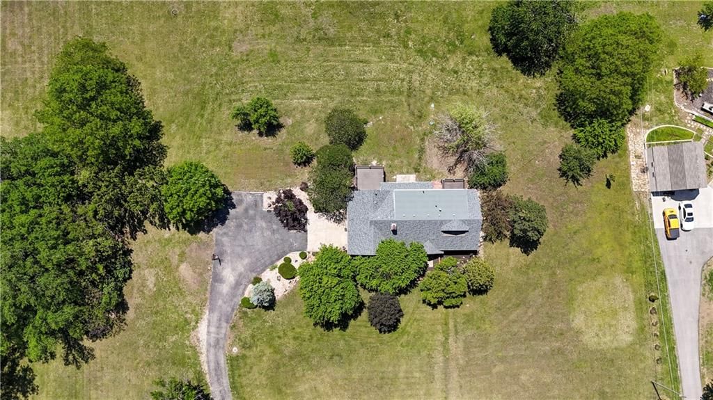 27845 W 89th Street, De Soto, KS