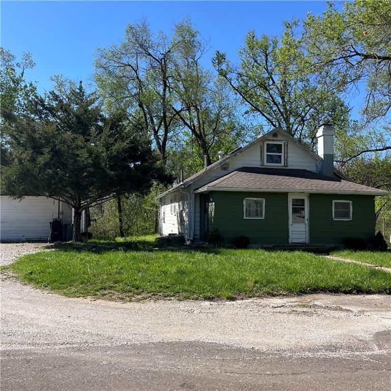 407 E Osage Street, Plattsburg