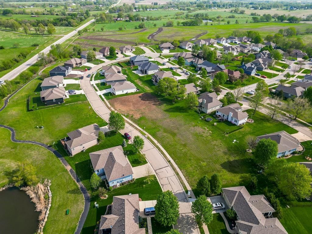 29397 Palmer Drive, Paola, KS
