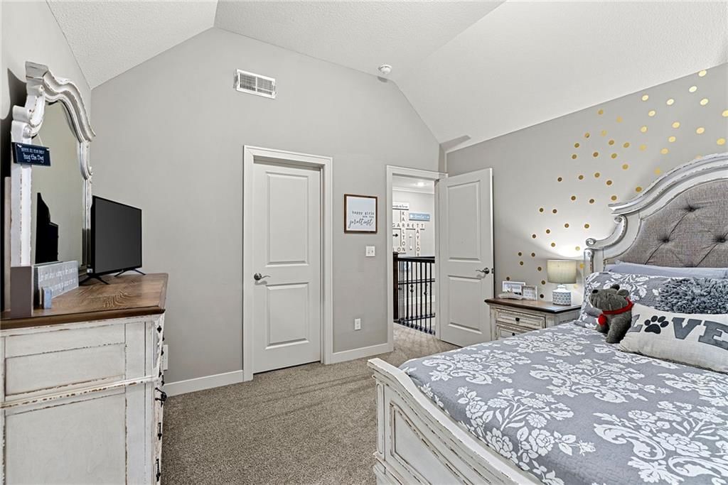 11398 S Longview Road — photo 29
