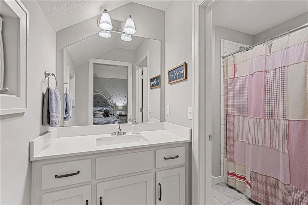 11398 S Longview Road — photo 33