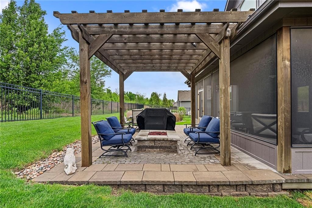 11398 S Longview Road — photo 50