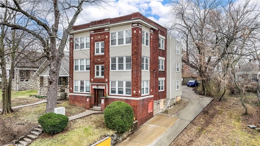 4226 Locust Street, Kansas City, MO