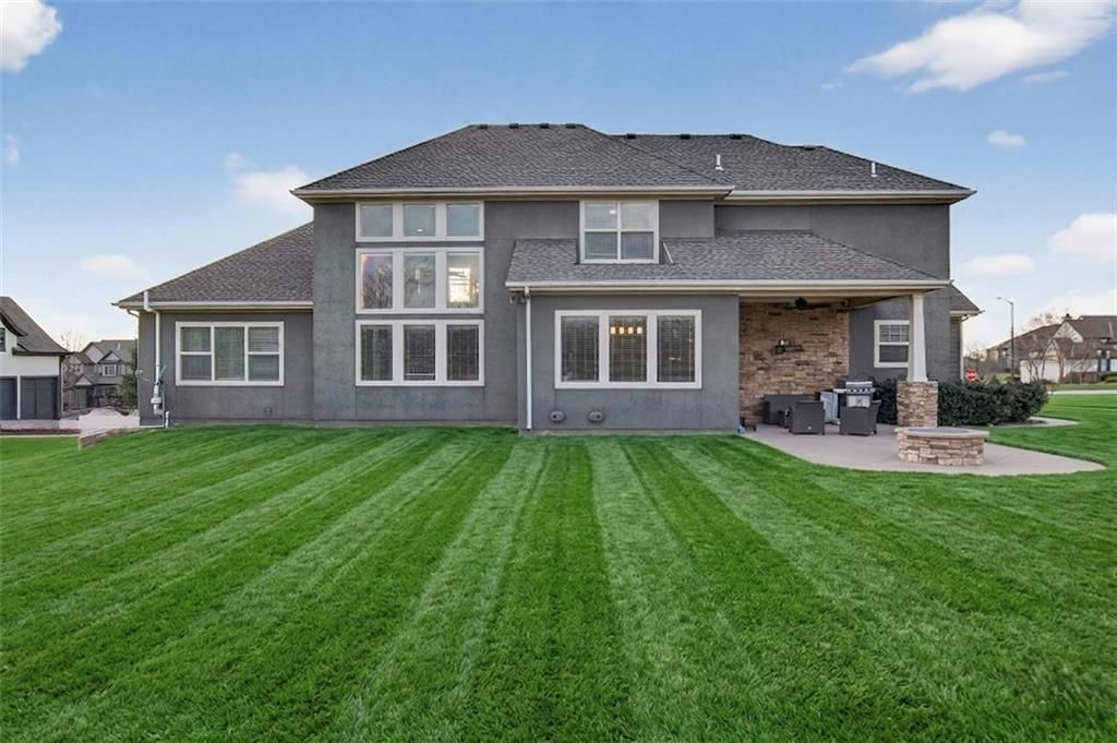 10509 N Hedges Avenue — photo 42