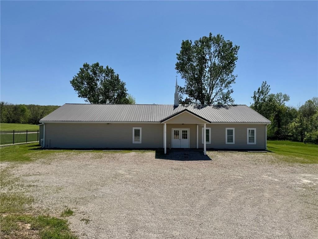 480 SE DD Highway, Warrensburg
