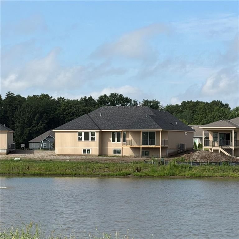 2347 Foxtail Drive — photo 4