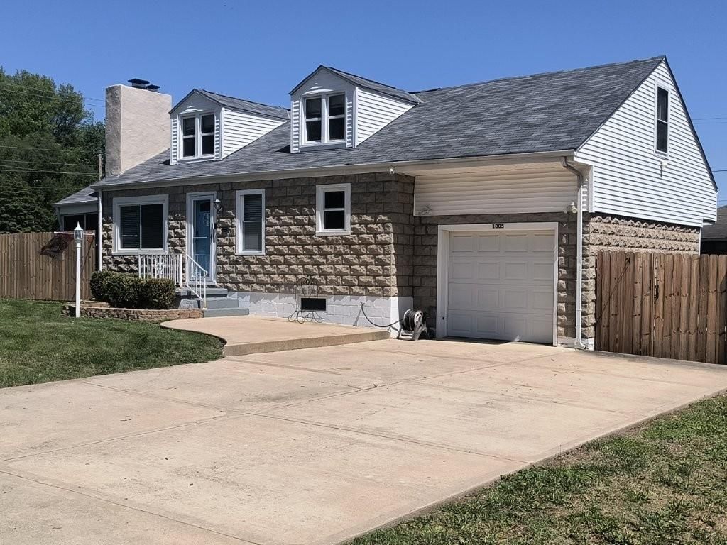 1005 S Forest Avenue, Independence, MO