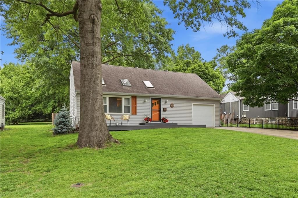 5638 Maple Street, Mission, KS