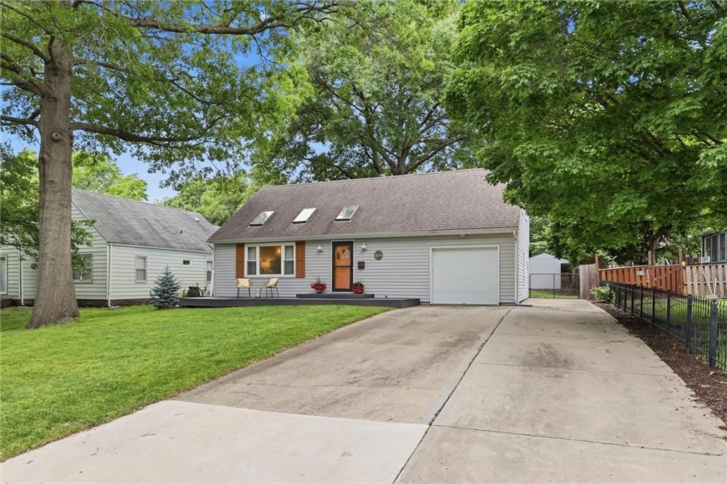 5638 Maple Street — photo 3