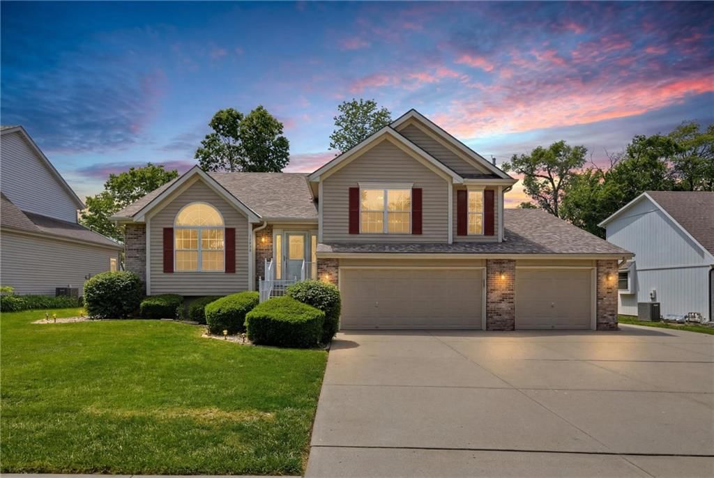 11416 N Madison Avenue, Kansas City, MO
