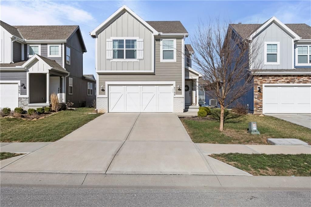 8788 SW 9th Street, Blue Springs, MO