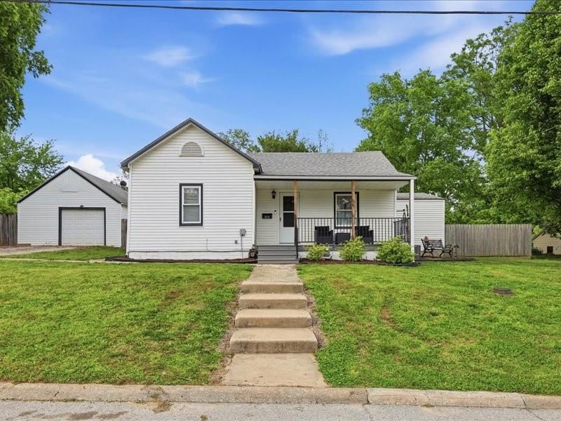115 E Morse Avenue, Bonner Springs, KS