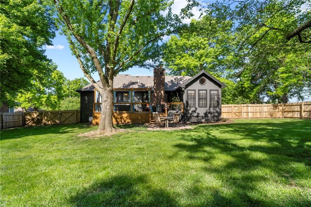 701 Benjamin Avenue — photo 36