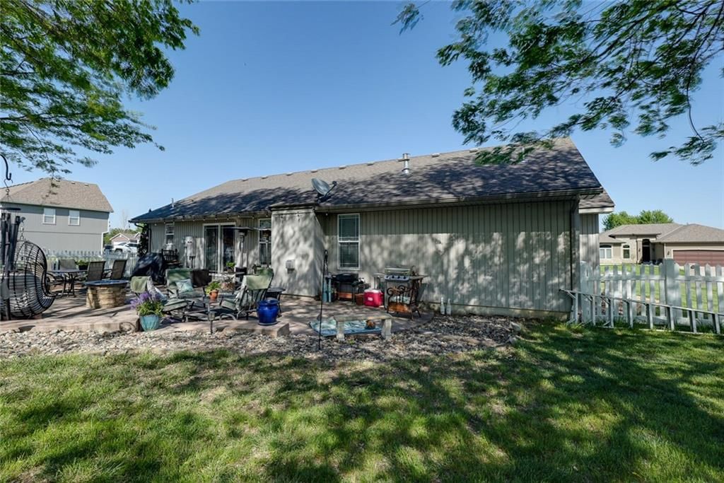 991 Moore Place — photo 50