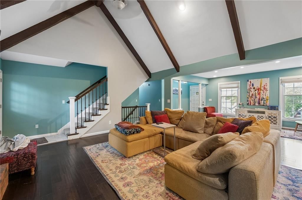 6104 Albervan Street — photo 9