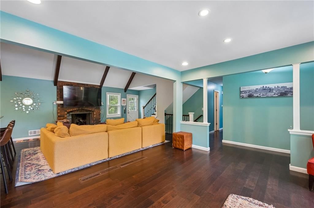 6104 Albervan Street — photo 10