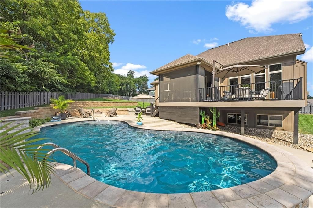 1301 NE TIMBERLINE Court — photo 21