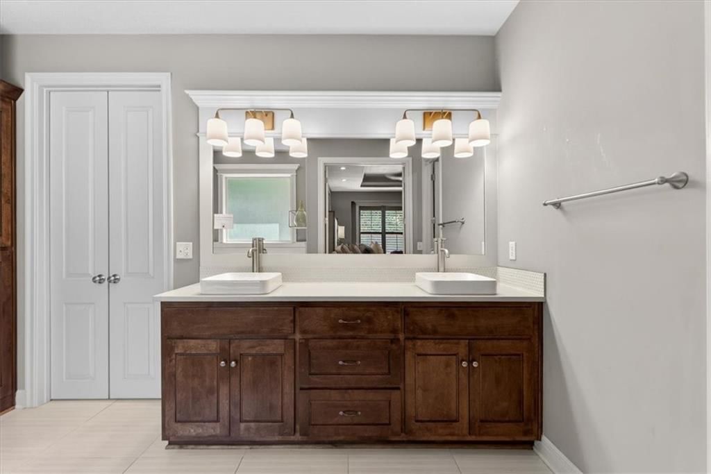 1301 NE TIMBERLINE Court — photo 52