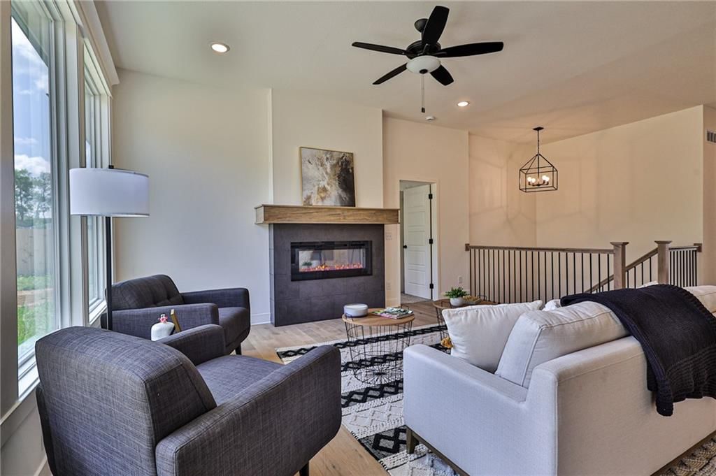 216 SW Chelmsford Drive — photo 8
