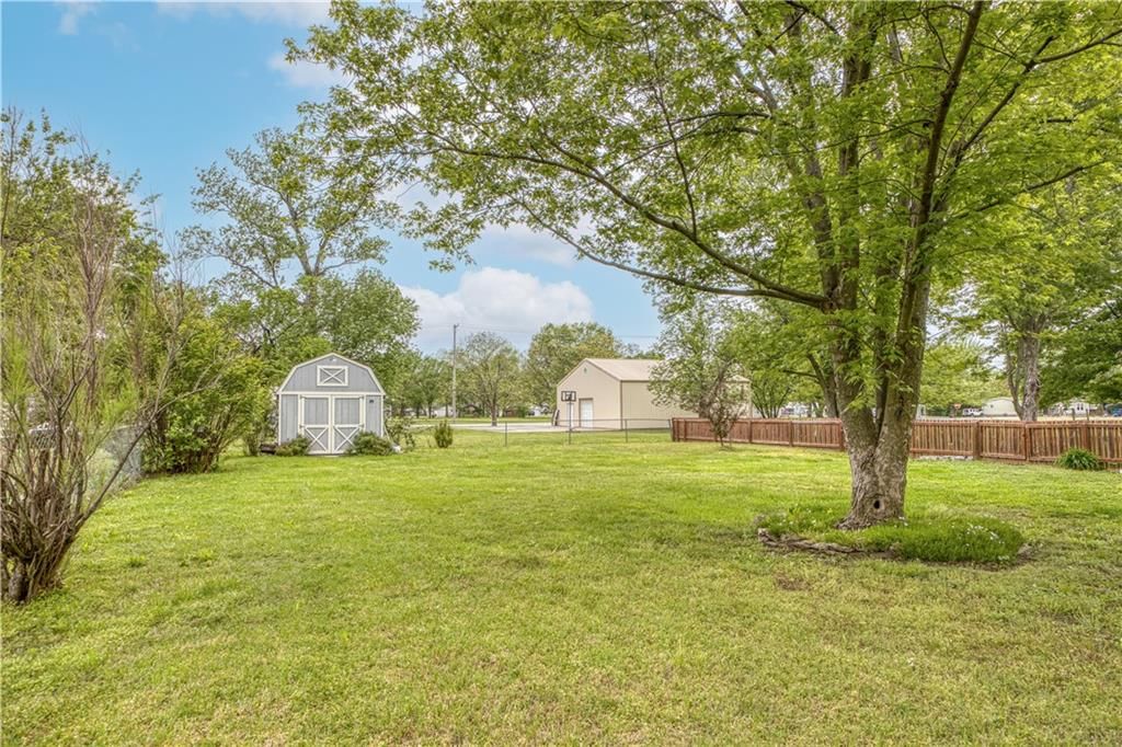 807 Carline Road — photo 26
