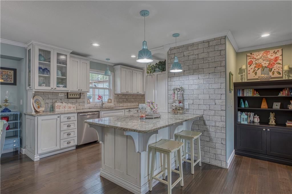 807 Carline Road — photo 9