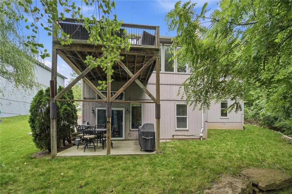 419 E 166th Court — photo 10