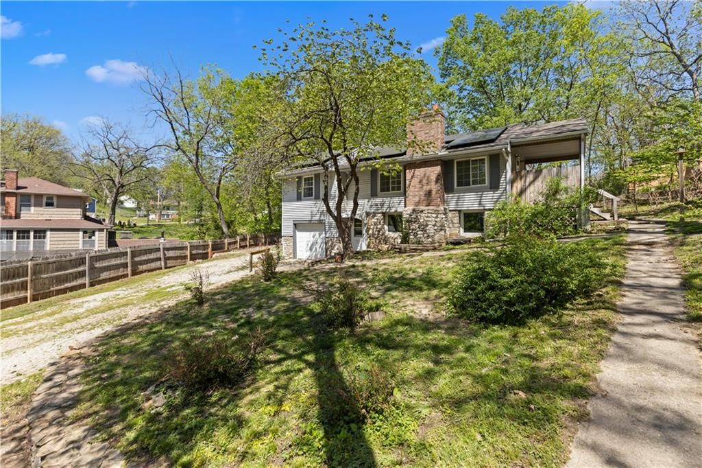 4135 NE Kelsey Road, Kansas City, MO