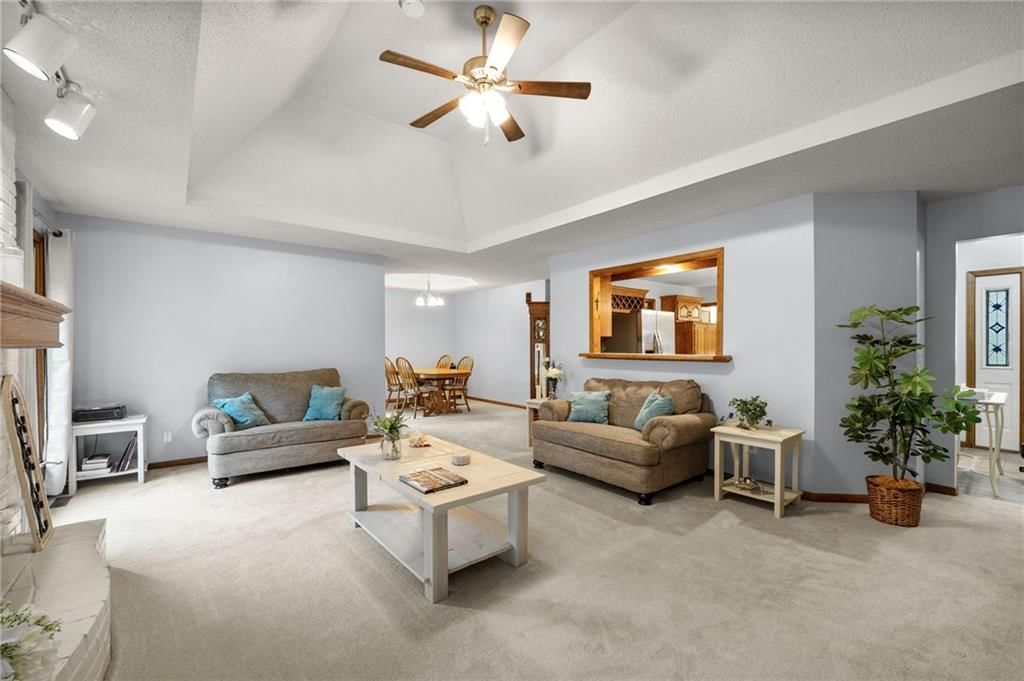 503 Larkin Court — photo 4
