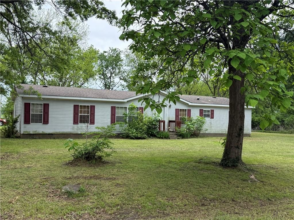 401 W Larch Street, Cherokee