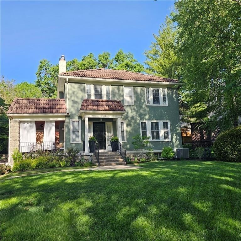 5124 Brookside Boulevard, Kansas City, MO