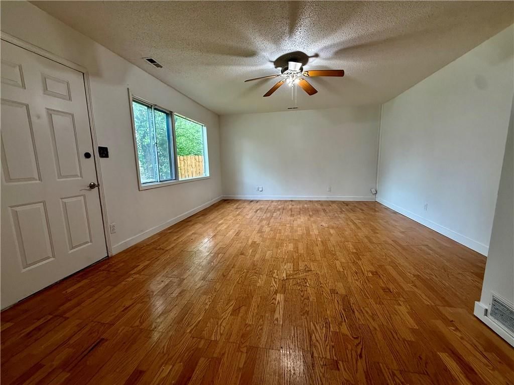 1531 Wedgewood Drive — photo 4