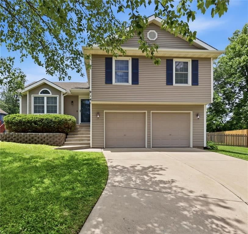 914 Elm Court, Belton, MO