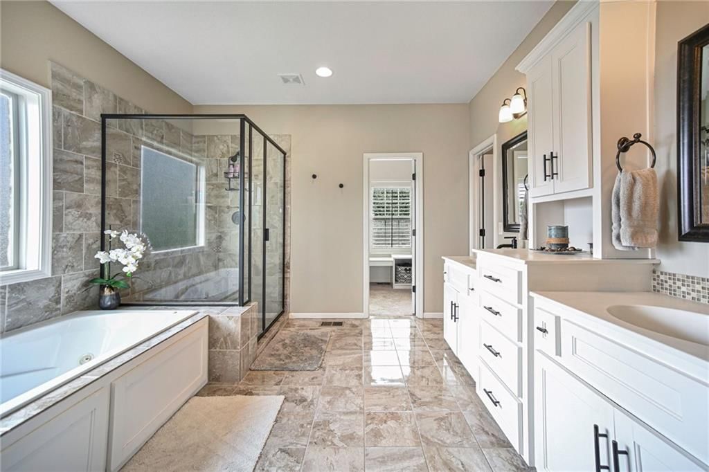9409 N Wayne Court — photo 20