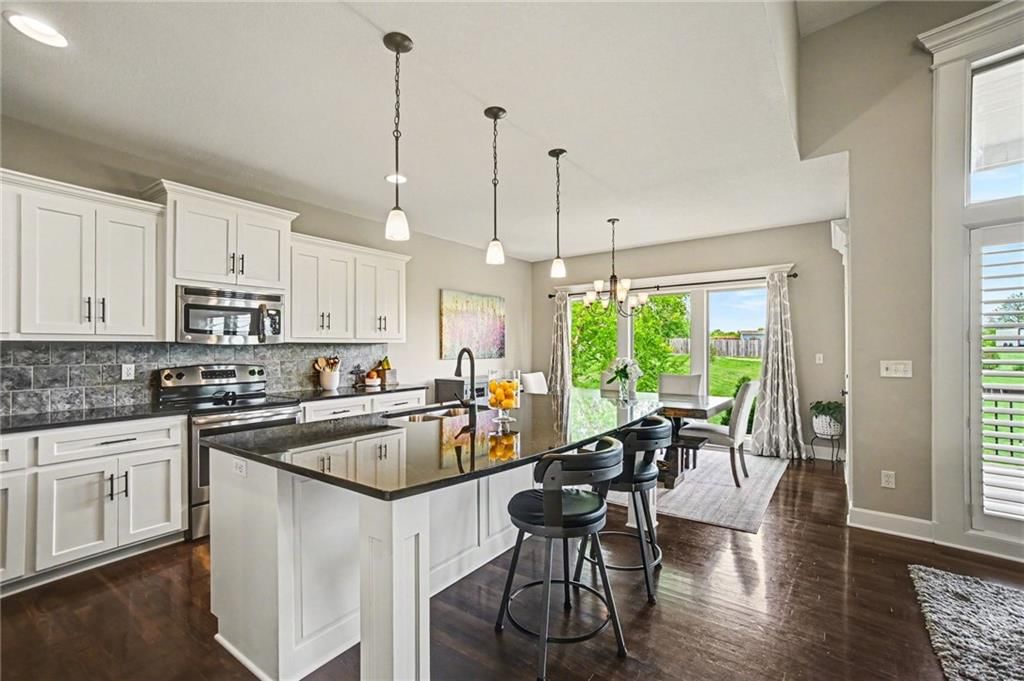 9409 N Wayne Court — photo 10
