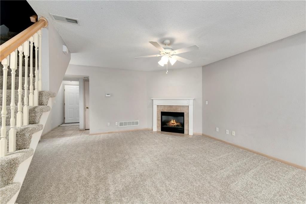 1327 SE Broadway Circle — photo 5