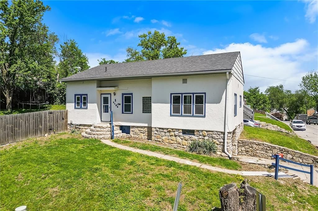 1 Vine Street, Excelsior Springs, MO