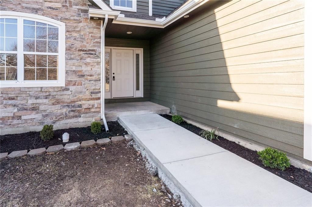 121 Hillside Drive — photo 4