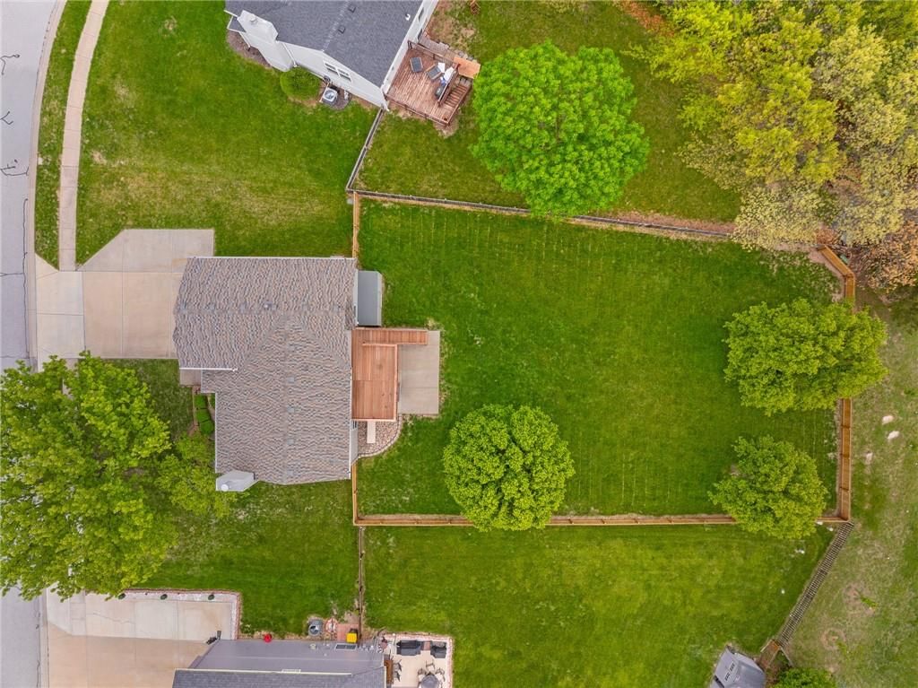 Photo 35 of 41 - 21505 W 50th Street
